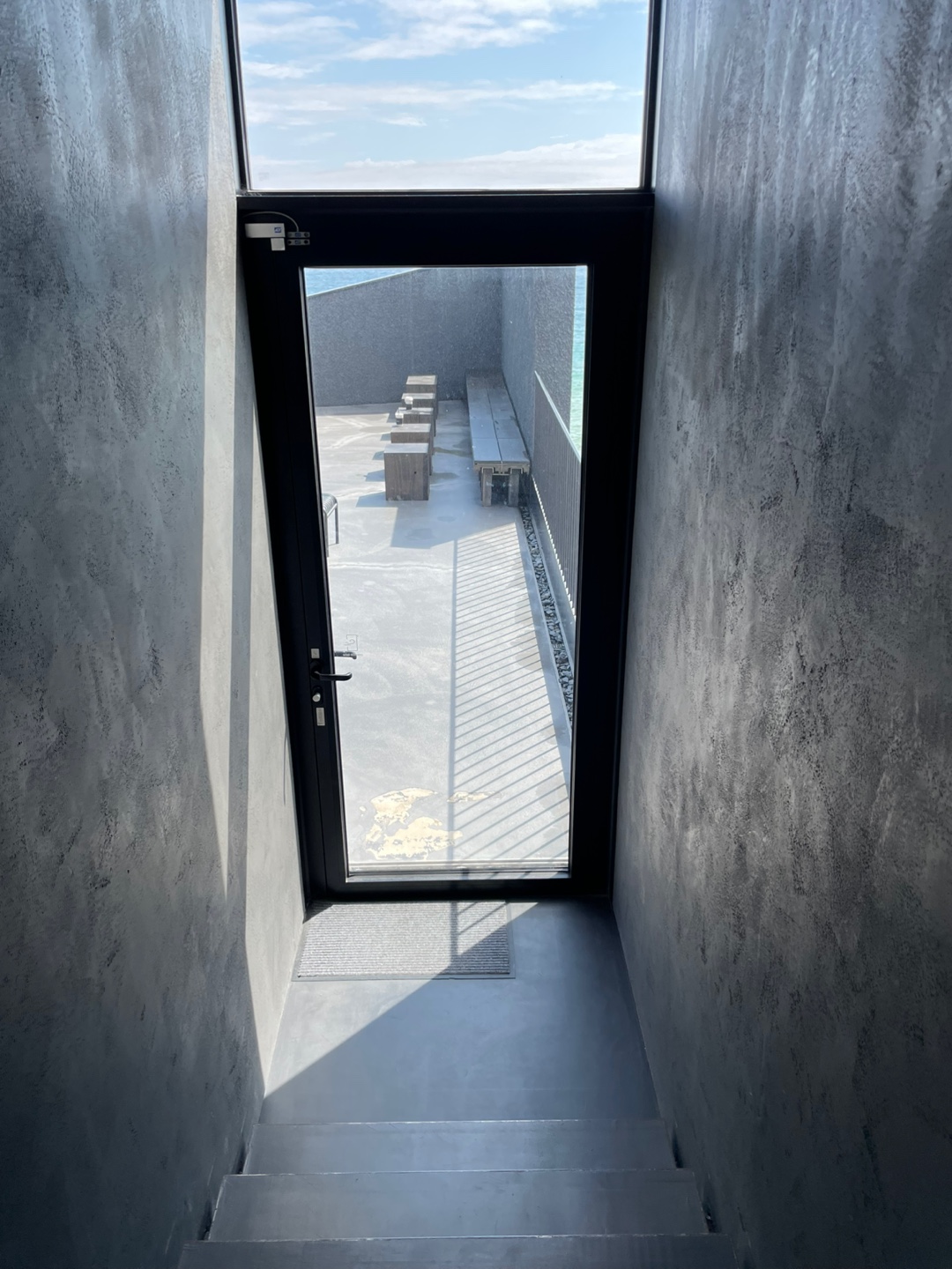 속초 오션뷰 카페 셜터