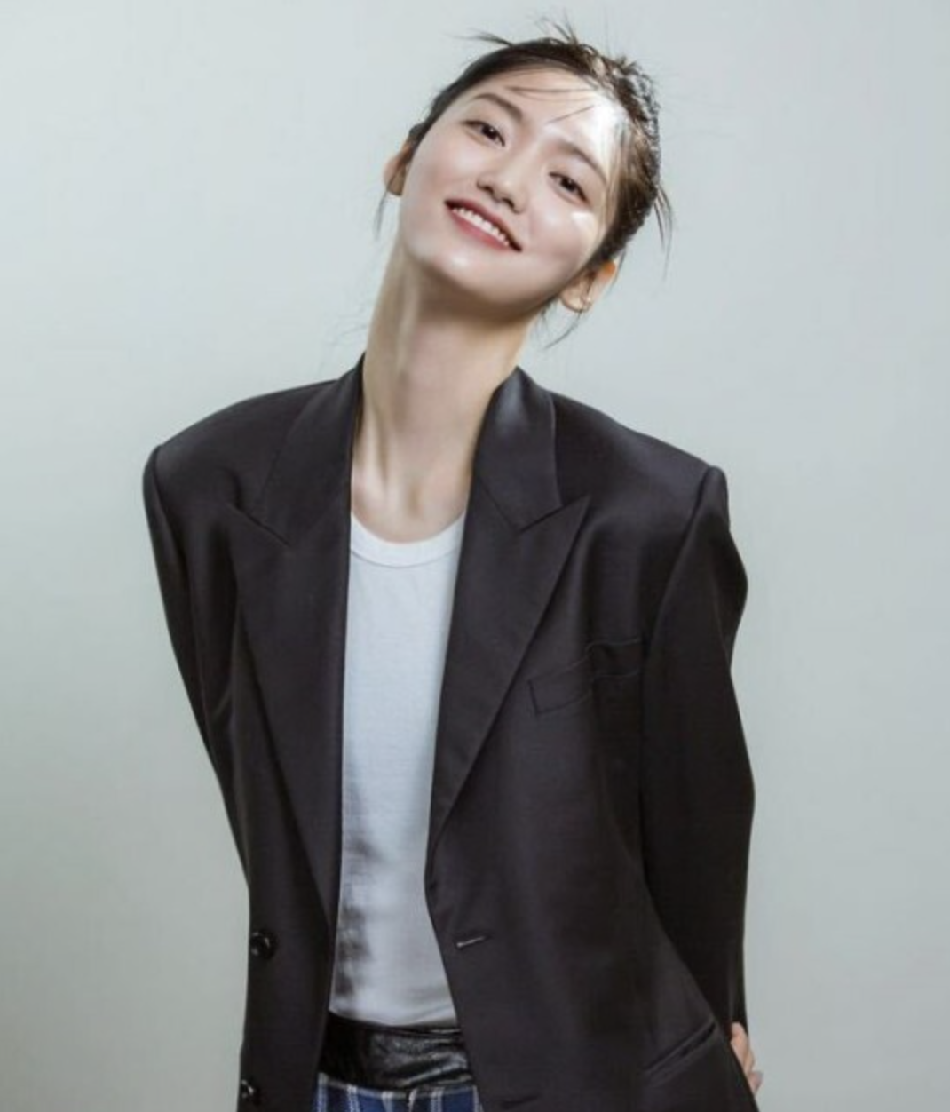 정채율 프로필 화보2