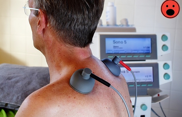 무릎 관절 통증 원인