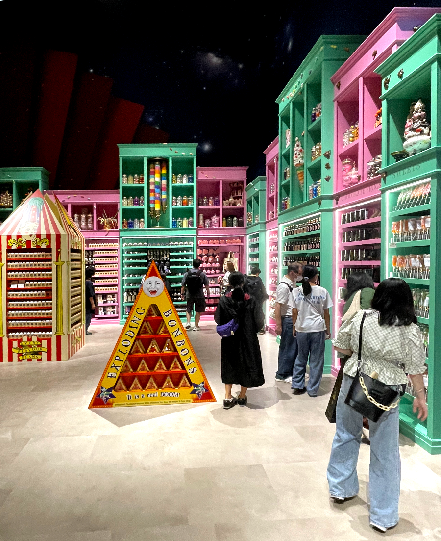 워너 브라더스 해리포터 스튜디오 - 캐릭터 상점, 스토어