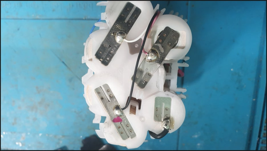 일렉트로룩스 pure Q9 배터리 연결선 표시