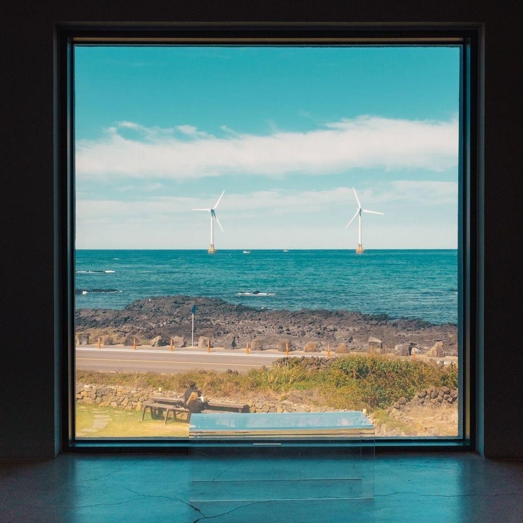 신창풍차해안도로 카페