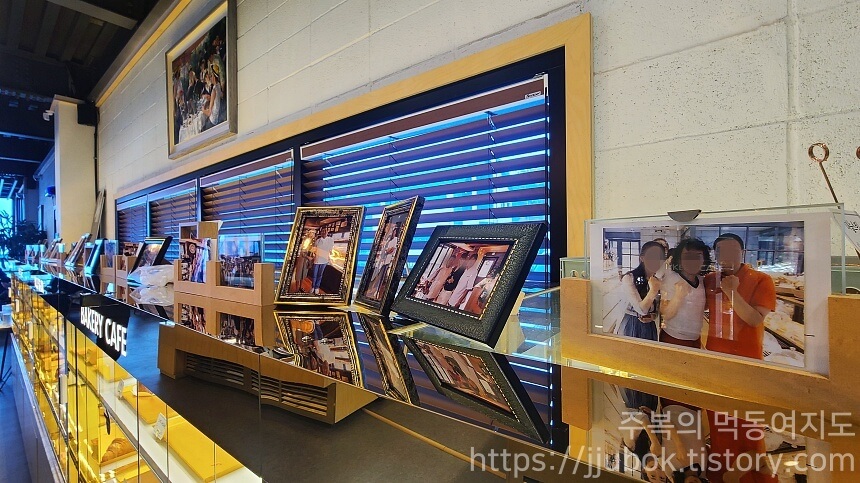 밀리앤코-베이커리-유명인-사진