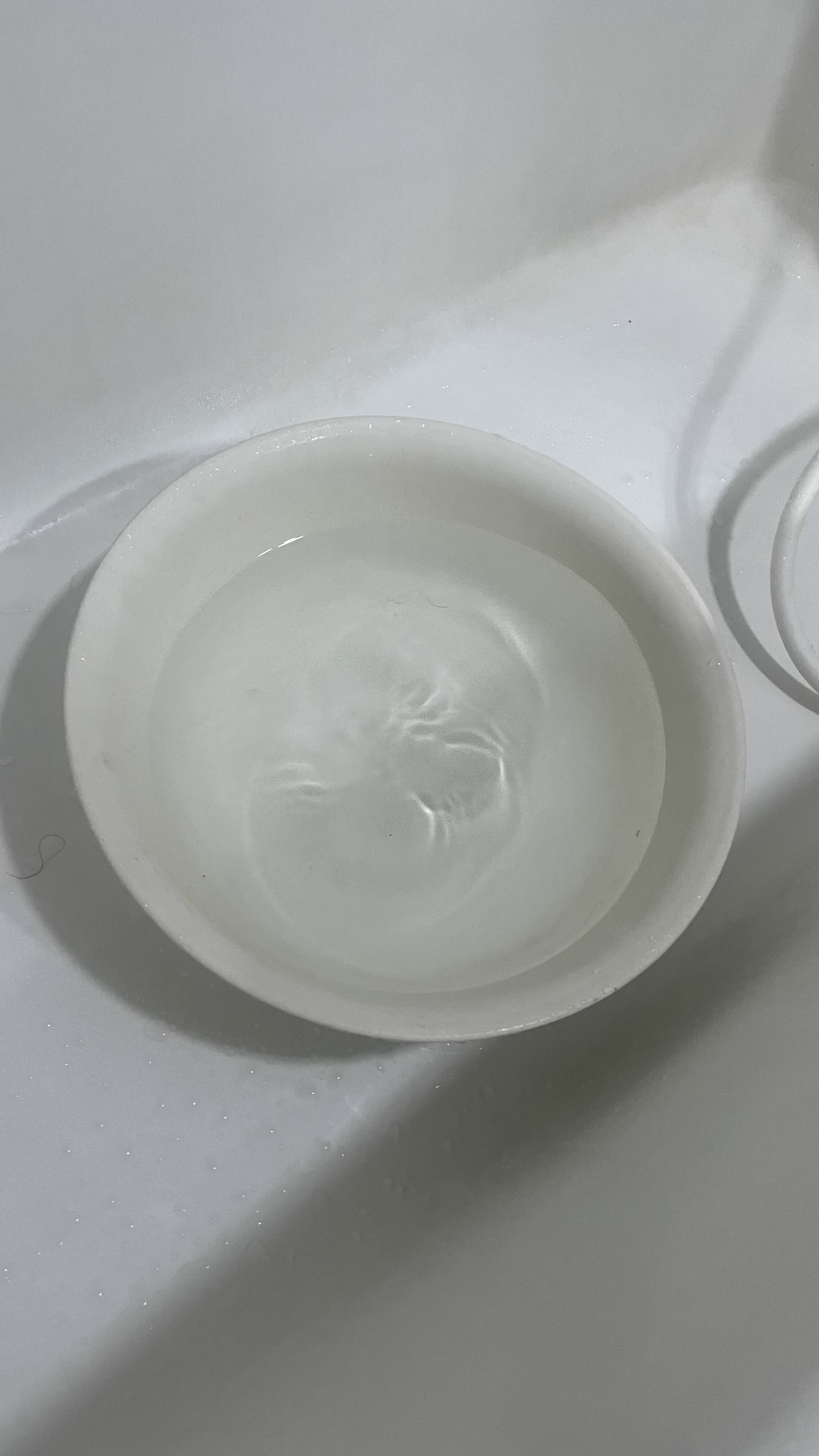 건조기로 줄어든 옷 복원하는 방법