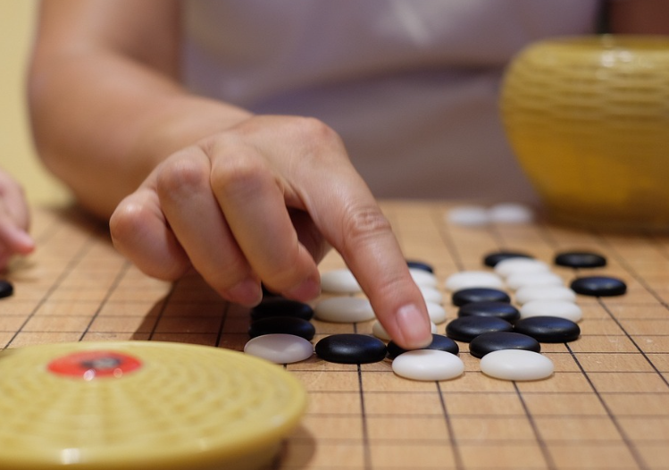 설치 없는 무료 오목 게임