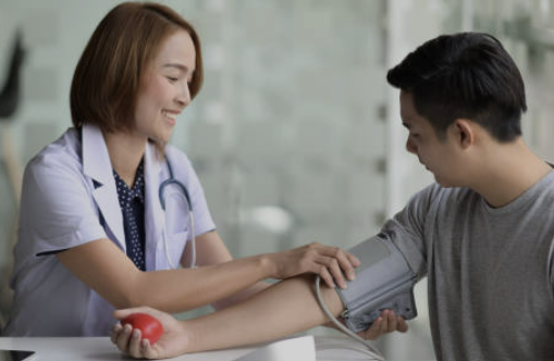 고혈압에 좋은 음식 8가지 추천 (최신)