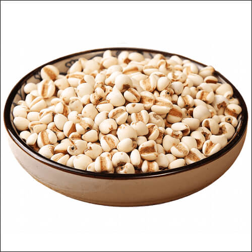 율무가 담겨있는 접시