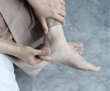 족저근막염_발바닥통증_구별