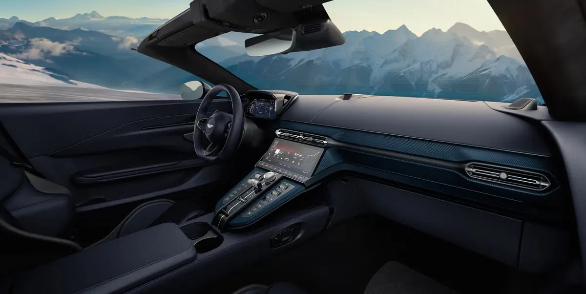 애스턴마틴 밴티지 로드스터 이미지