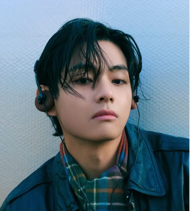 방탄소년단 뷔 최근 근황 총정리 (2025년 7월 기준)