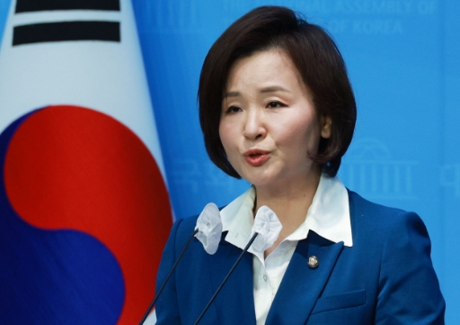 윤영찬 의원 지역구에 도전장을 내밀은 친명계 현근택 이수진