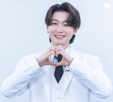 트롯트가수 김용빈