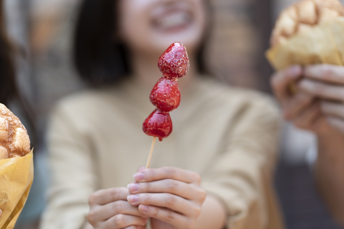 탕후루를 즐기는 사람들