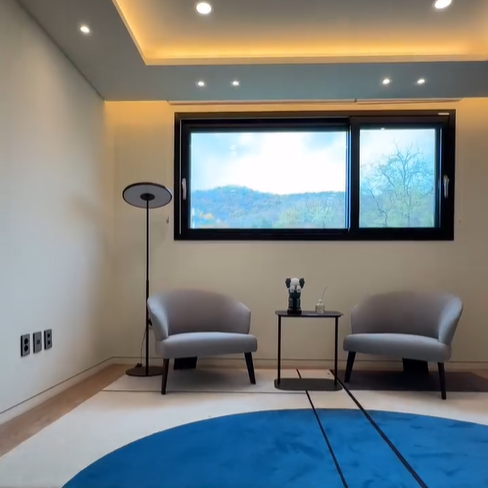 고객이나 가족과 커피 한잔 마시며 대화 할 공간 음접실