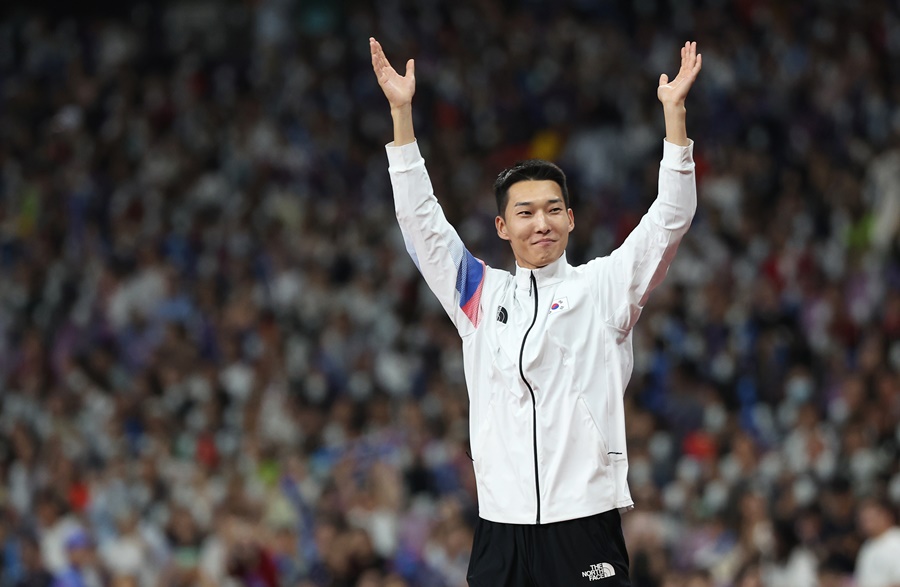 항저우 아시안게임 우상혁 높이뛰기 은메달