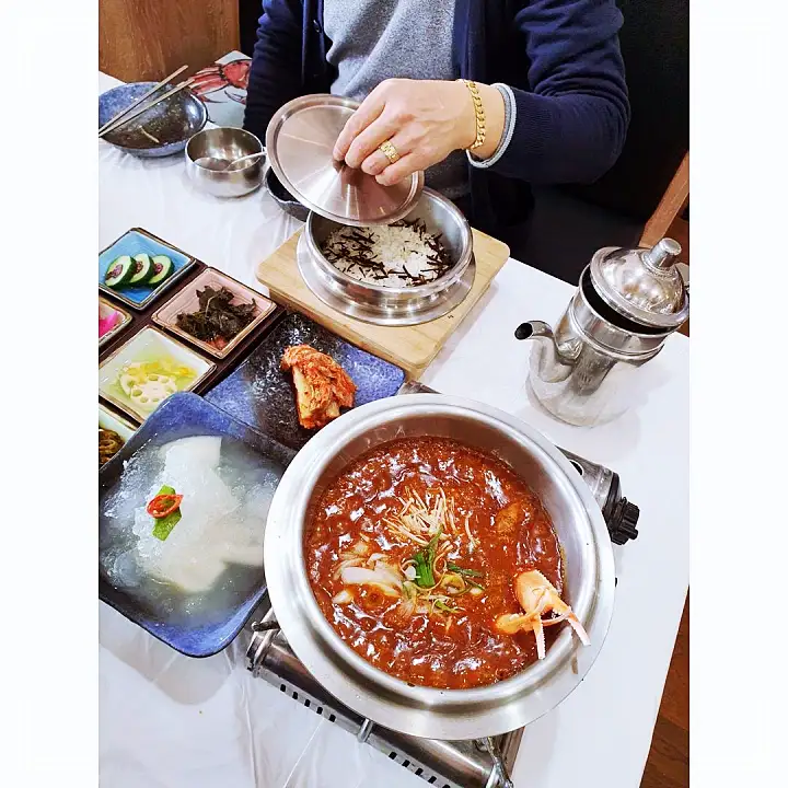 백반기행 붉은대게 문희경 편 대게 게짜박이 게살 돌솥 비빔밥 비빔만두 누룽지밥 솥밥 울진 맛집 소개