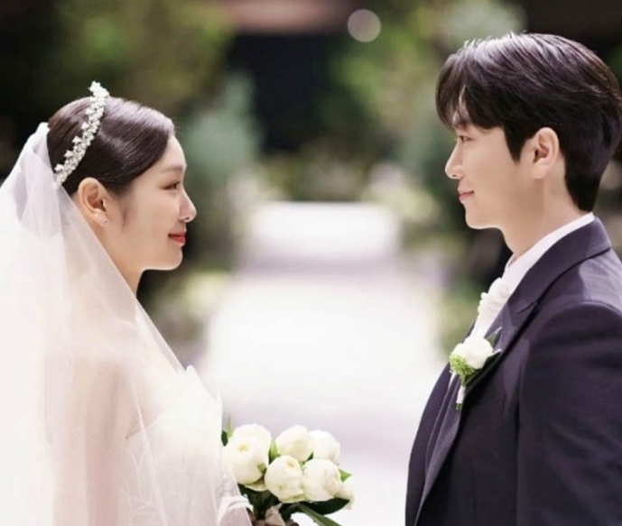 손예진 현빈 이혼 백종원 사망 소유진 이혼 김연아 고우림 외도 이혼 연예인 유튜브 가짜뉴스