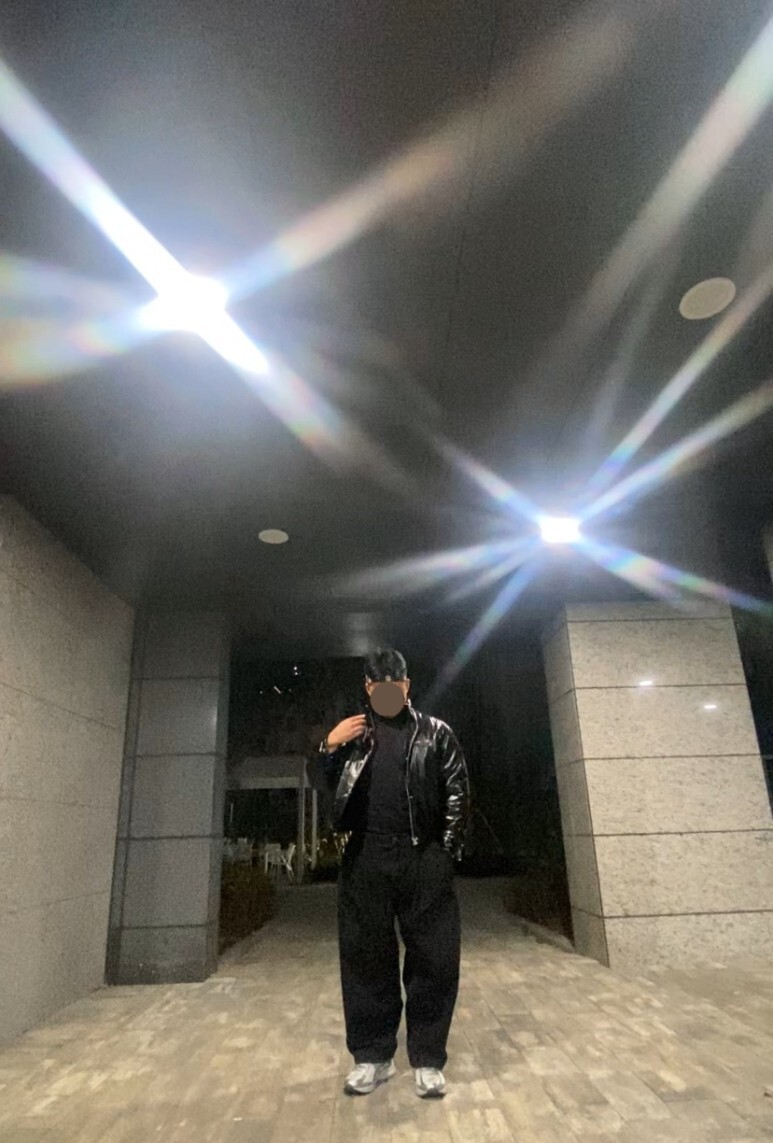 데일리룩(오뭘입)하바행크페이슬리반다나, 마뗑킴 유광패딩점퍼, 무신사터틀넥, 무신사벌룬팬츠, 아식스조그100실버, 빈티지패션, 데일리룩, 남자데일리코디, 남자데일리패션, ootd