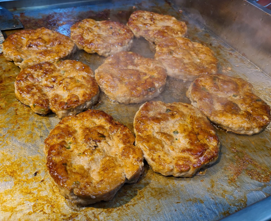 생방송투데이 환승직업 능이버섯 떡갈비 스테이크 대구 달서구 와룡시장 와룡총각