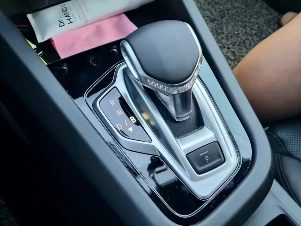 르노 XM3 e-TECH 하이브리드에서 B 모드로 회생 제동하던 장면입니다.