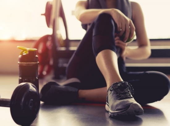 50대 근육 운동으로 체력&middot;자신감 되찾기! 하루 15분 홈트 루틴 공개