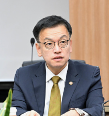 최상목 경제부총리 프로필 권한대행