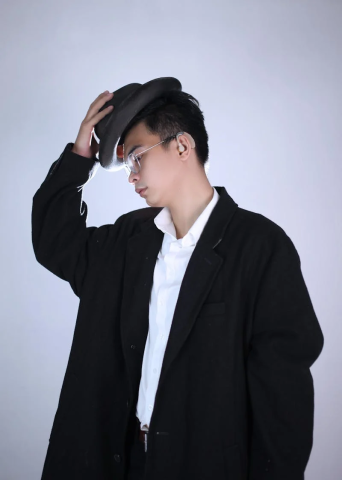 귓속형보청기 vs 귀걸이형보청기