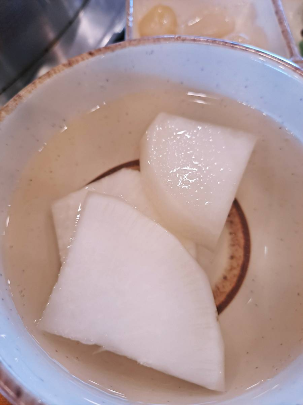 명물닭갈비 동치미