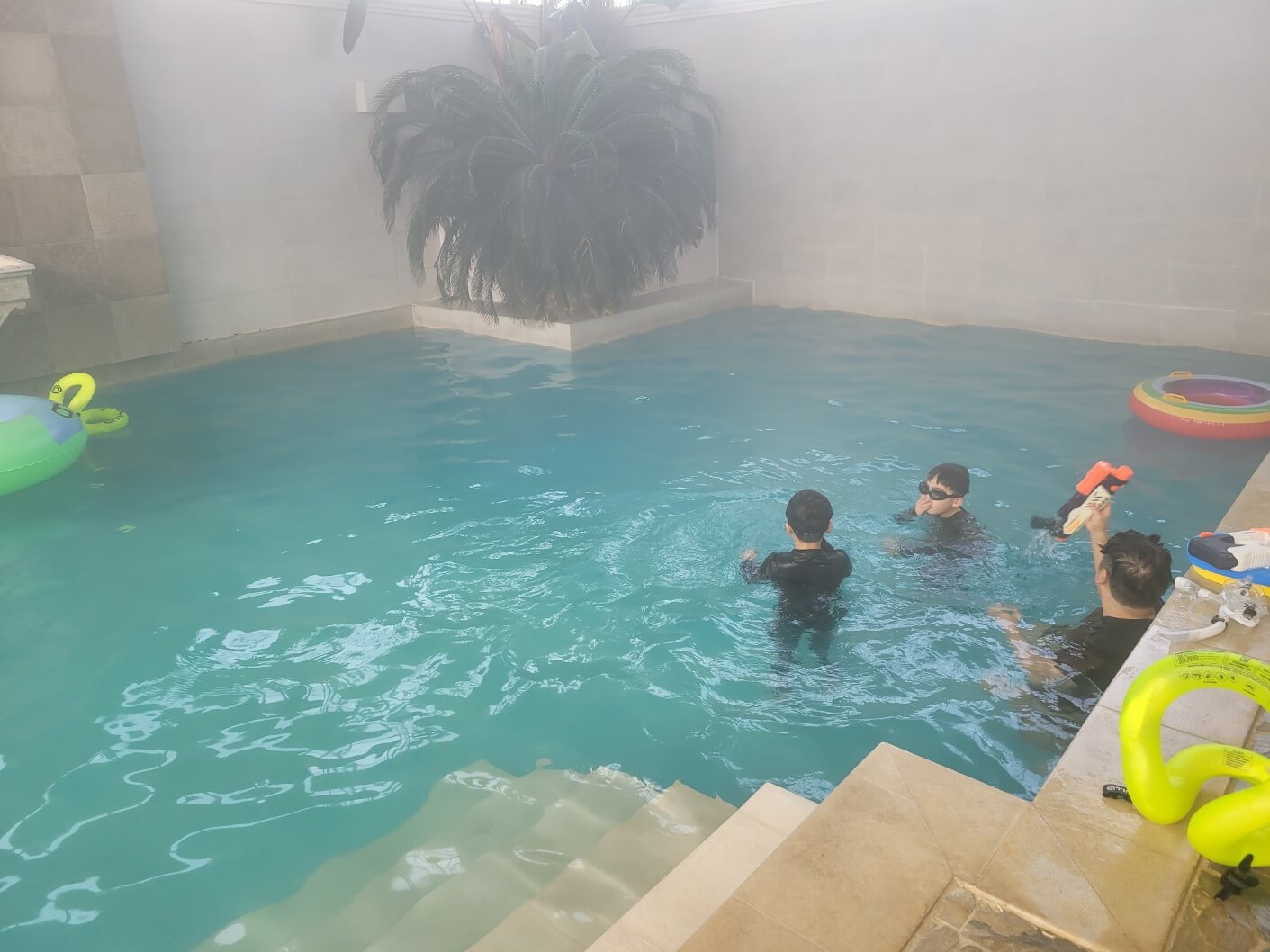 지중해 아침 펜션 온수 수영장