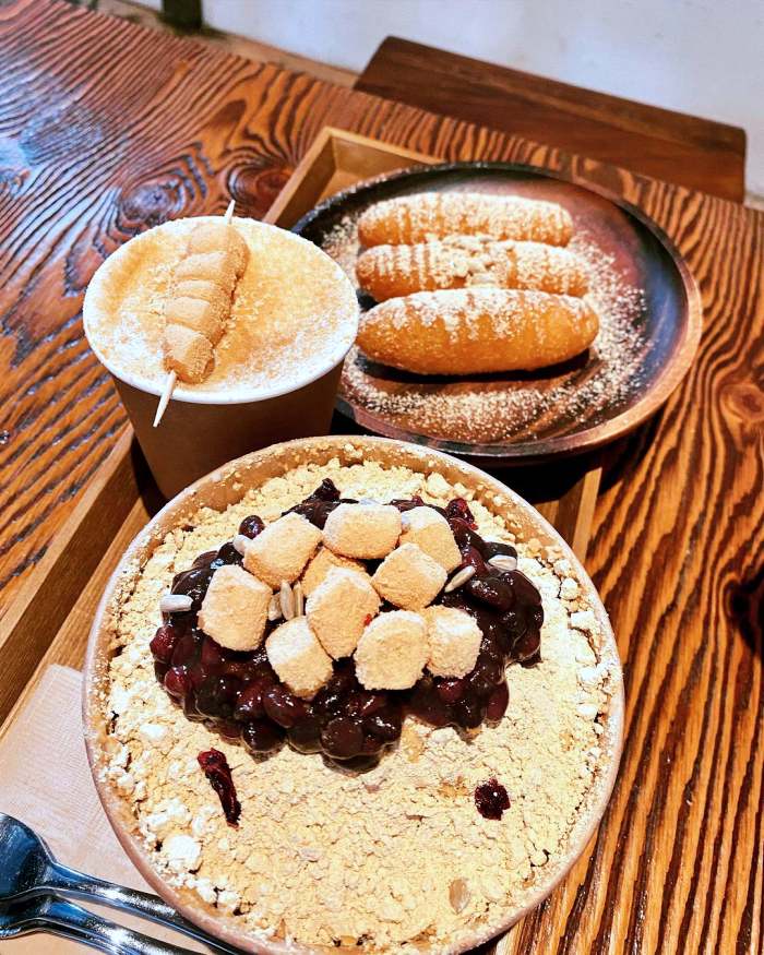 김창옥 콩물도넛 조청콩도넛 인절미라떼 강릉 주문진 도깨비시장 맛집