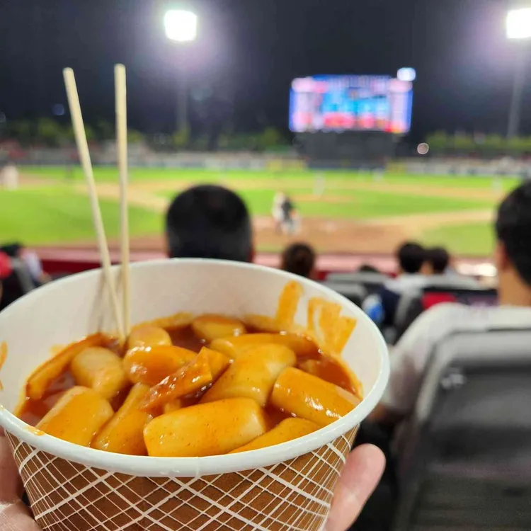 광주기아챔피언스필드 구장 내 먹거리 제대로 즐기기 | 인기 메뉴부터 직관 꿀팁까지