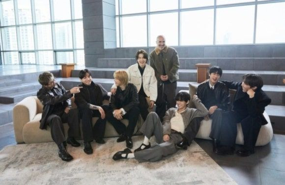 방탄소년단 아리랑, BTS, 아리랑, 고양콘서트, BTS월드투어, 훌리건, 정국, 지민, 뷔, 제이홉, 진, 슈가, RM, 고양종합운동장, 빅히트뮤직, K팝, 팔찌도난, 태극기무대, 경회루파빌리온, 아미