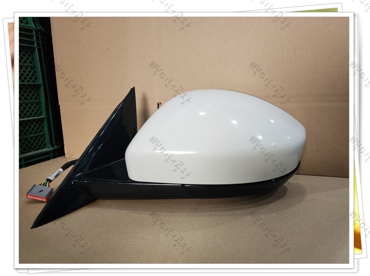 레인지로버 벨라 중고 사이드미러 전면부