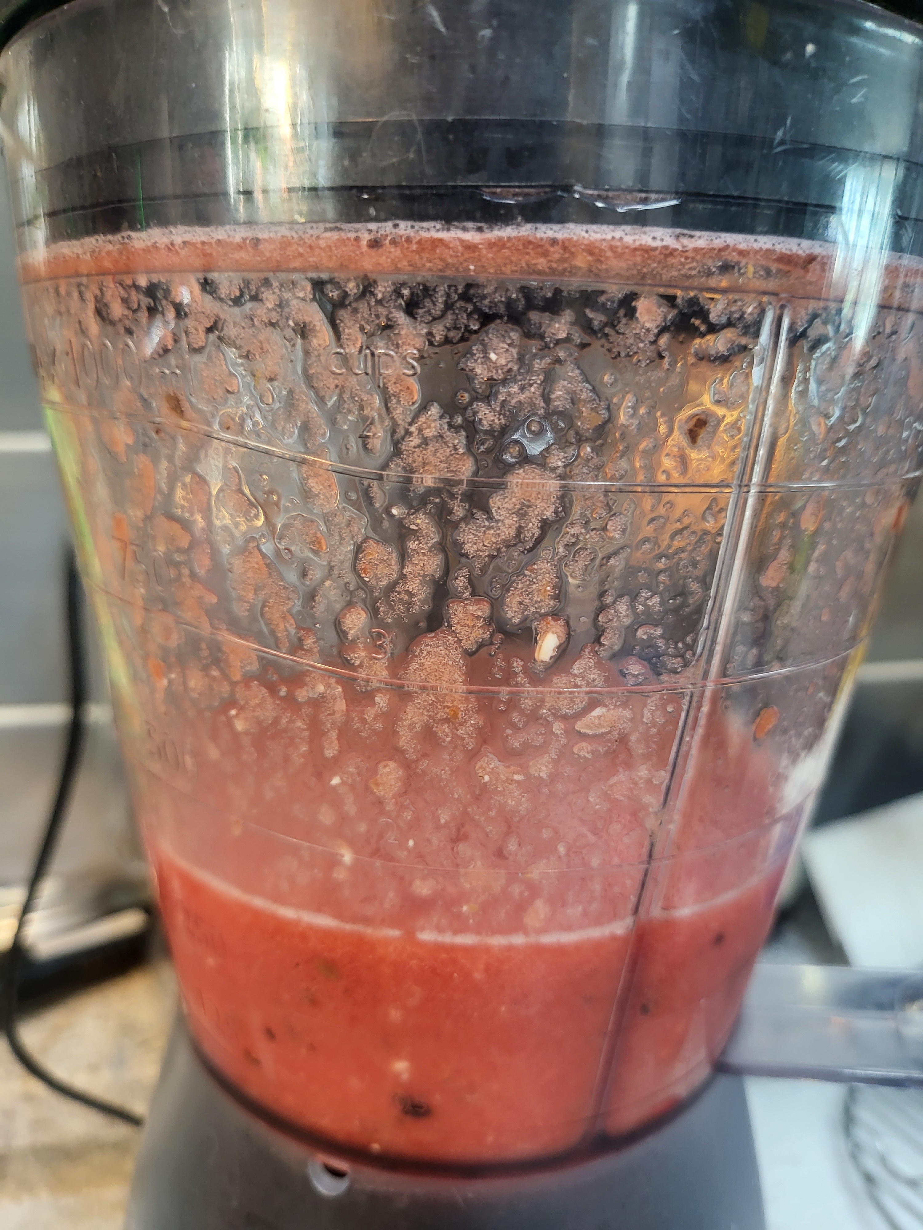 재료 자르고 갈기