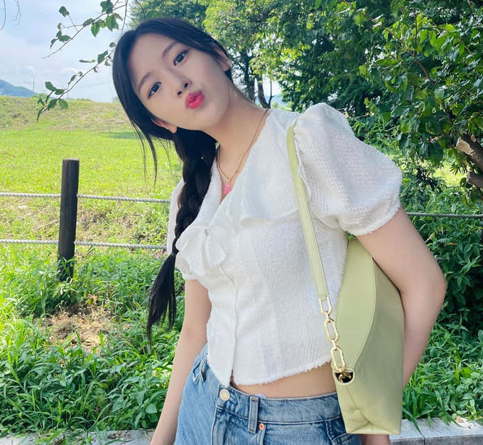 아이브 안유진 사복