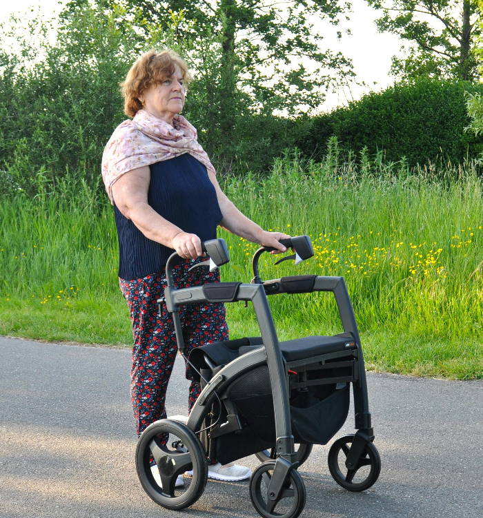 파킨슨병 검사 방법 총정리-초기 진단부터
최신 검사까지
알아보기