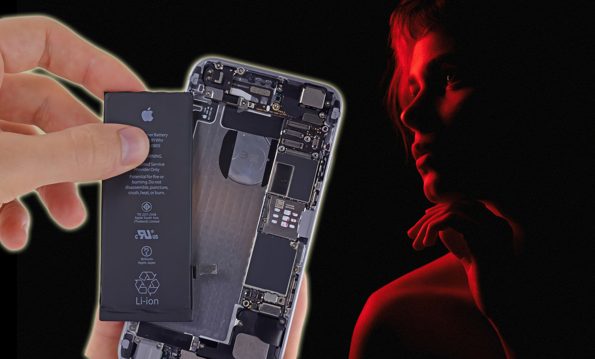 휴대폰 내부의 배터리 모습 사진