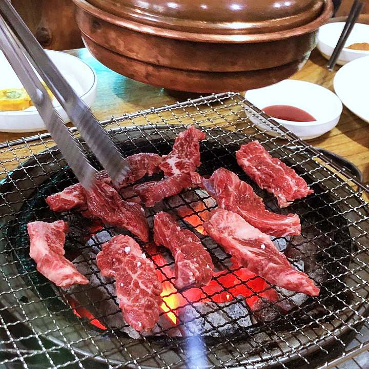 식객 허영만 백반기행 조성모 편 갈비살 숯불 갈빗살 구이 3대째 노포 집된장찌개 경주 맛집 소개