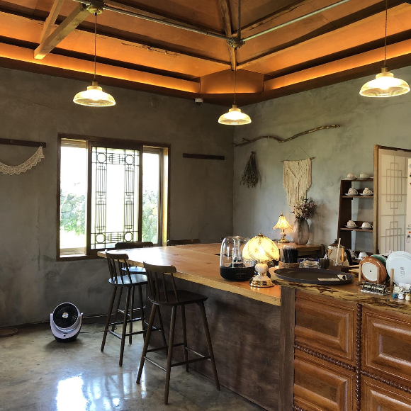 제주동쪽 카페 카페곁에 사진2