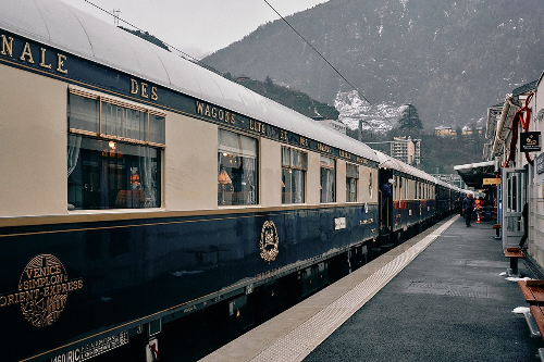 The Glamorous Venice Simplon-Orient-Express Train Journey Into the French Alps (사진 출처: Fathom - Travel)