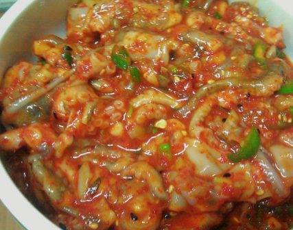 3월에 먹으면 좋은 제철 음식의 종류 Top 10 (봄철 음식) 두릅 냉이 쭈꾸미 취나물 씀바귀 바지락 달래 소라 부추 쑥