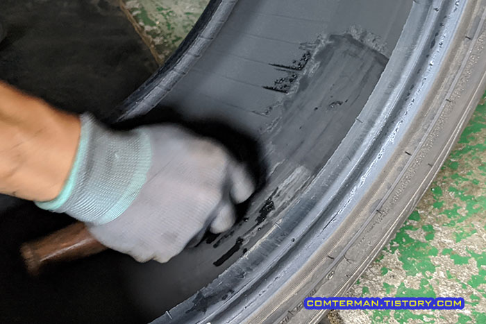 타이어 패치 수리 크리너 작업