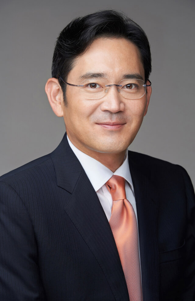 반도체 위기 속 전기차에서 돌파구 찾는 삼성…이재용 회장의 전략 행보