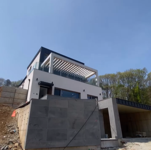 경기도 용인시 타운하우스 50세대 짓고 있는 집
