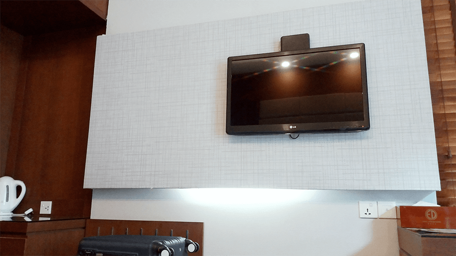 ํธ์น๋ฏผ ์๋ด์คํ