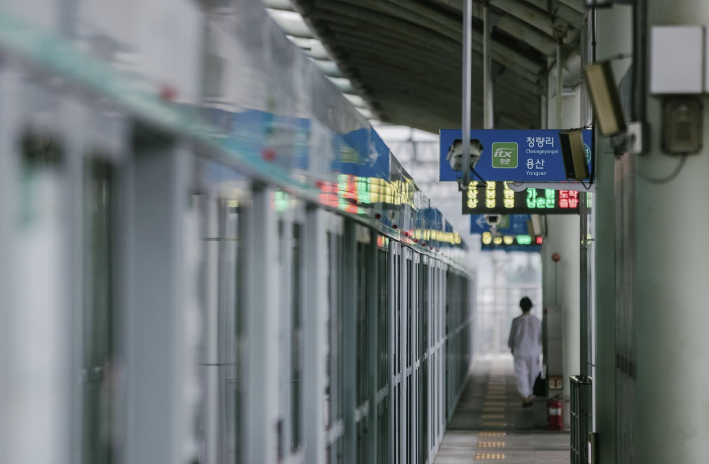 한국 지하철에서 이것만 알면 훨씬 편해진다: 외국인이 놓치는 7가지