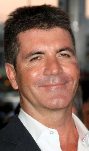 1959년생 사이먼코웰은 영국의유명한프로듀서이고 아메리카갓탤런트심사위원으로 유명한인물이다 그의 인생습관과 좋아하는음식 그리고사랑에대해