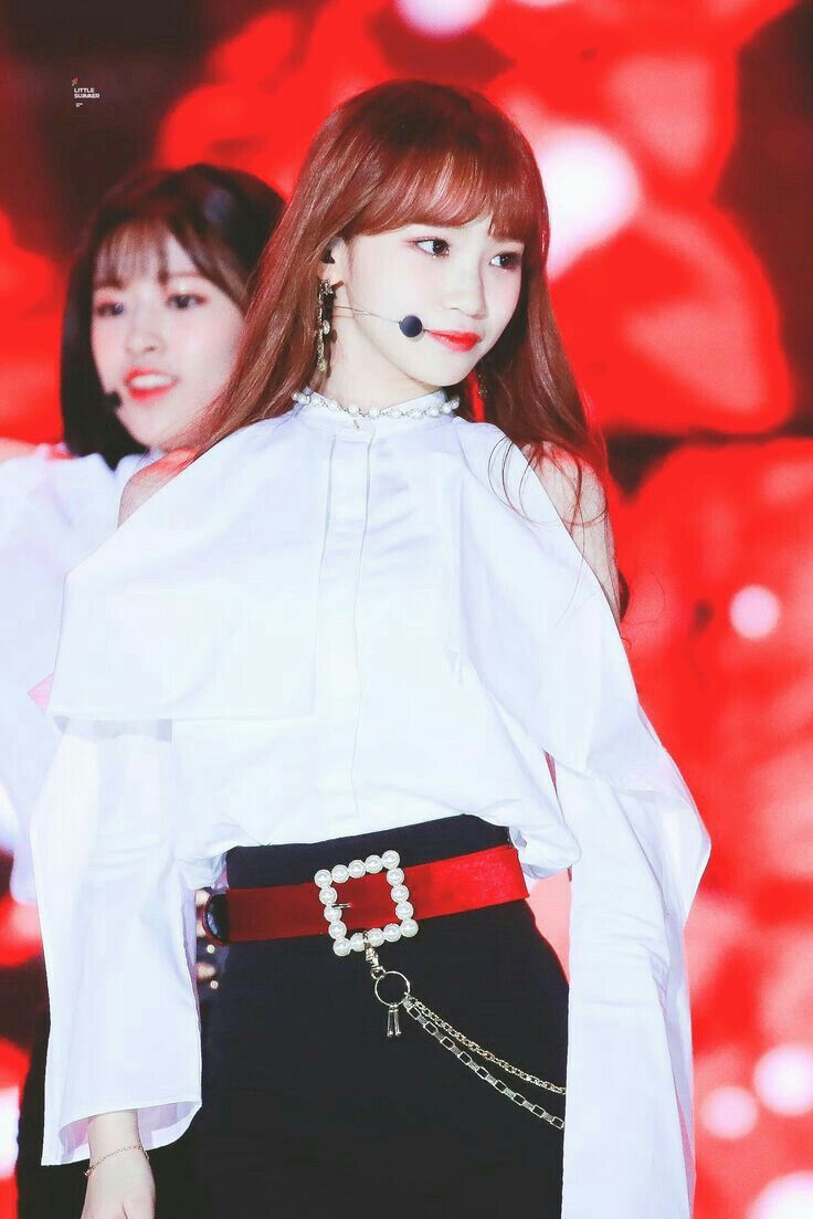 김채원 사진 모음 김채원 사진 모음