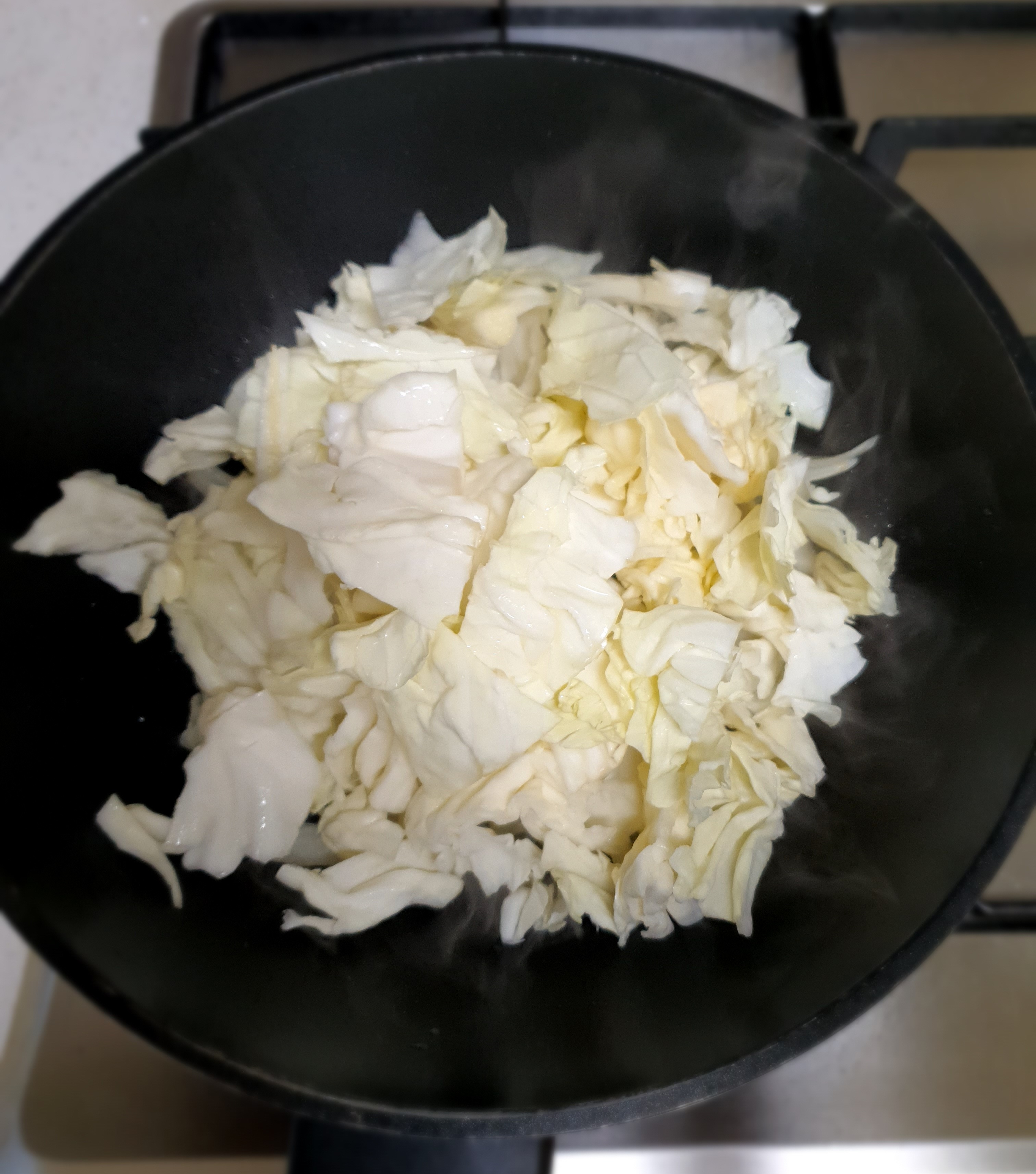 양배추는-넉넉히-넣어줍니다.