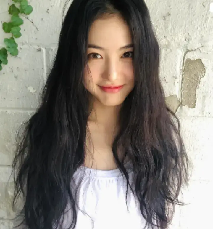 배우-신예은-사진